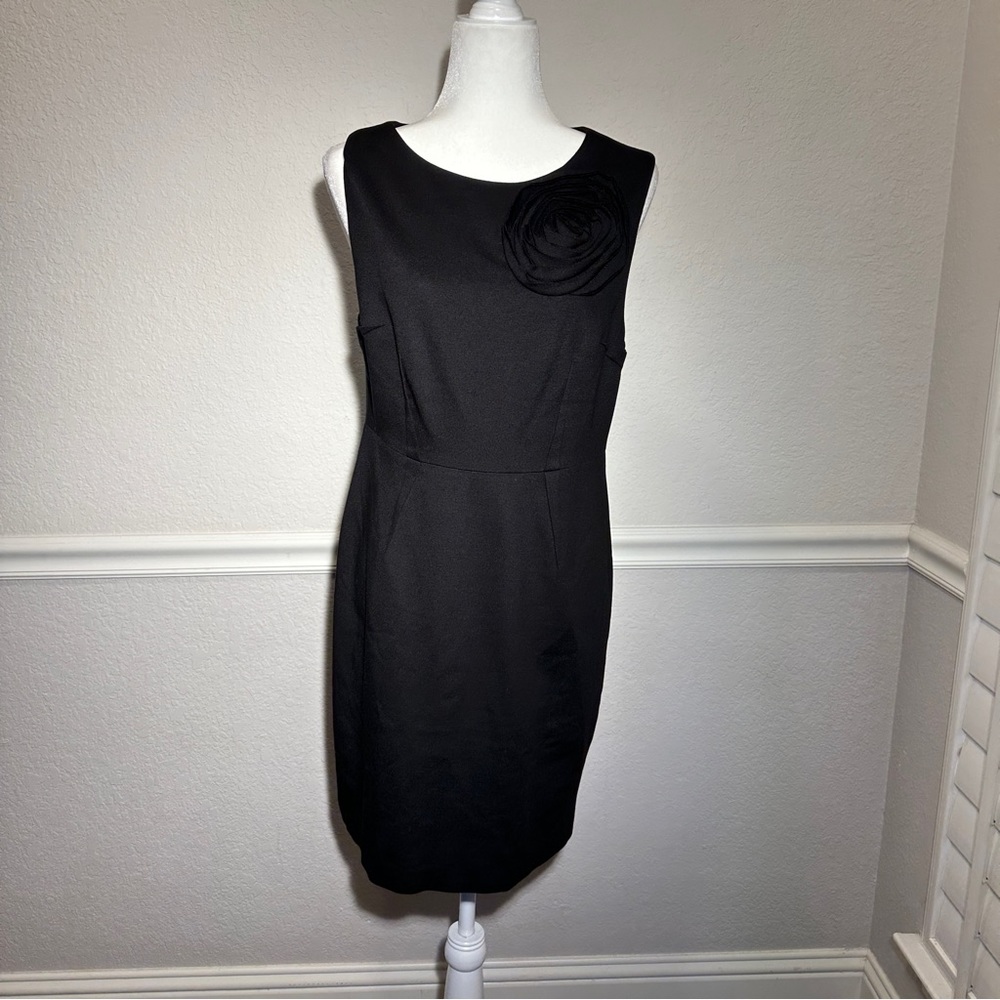 TRINA TURK Black Dress With Flower On Shoulder Size 10 - Picture 3 of 10